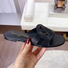 Louis Vuitton Slippers